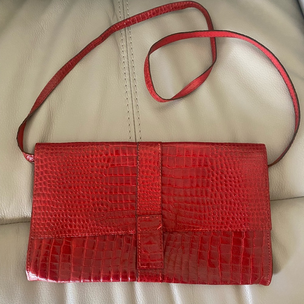 Vintage Red Croc-Embossed Leather Shoulder Clutch